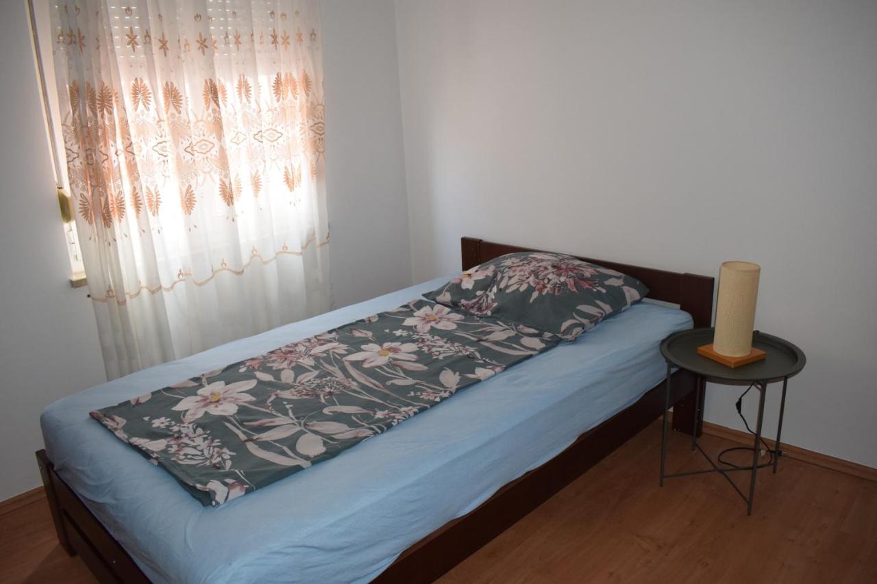 Esperanza Apartment Пула Экстерьер фото