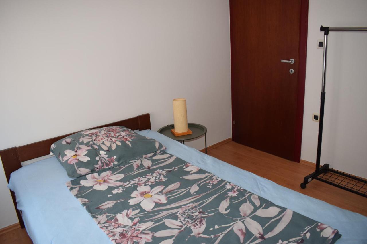 Esperanza Apartment Пула Экстерьер фото